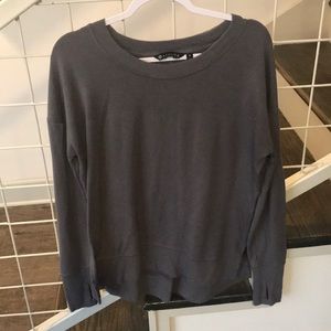 ⭐️Grey Athleta Workout Sweater⭐️
